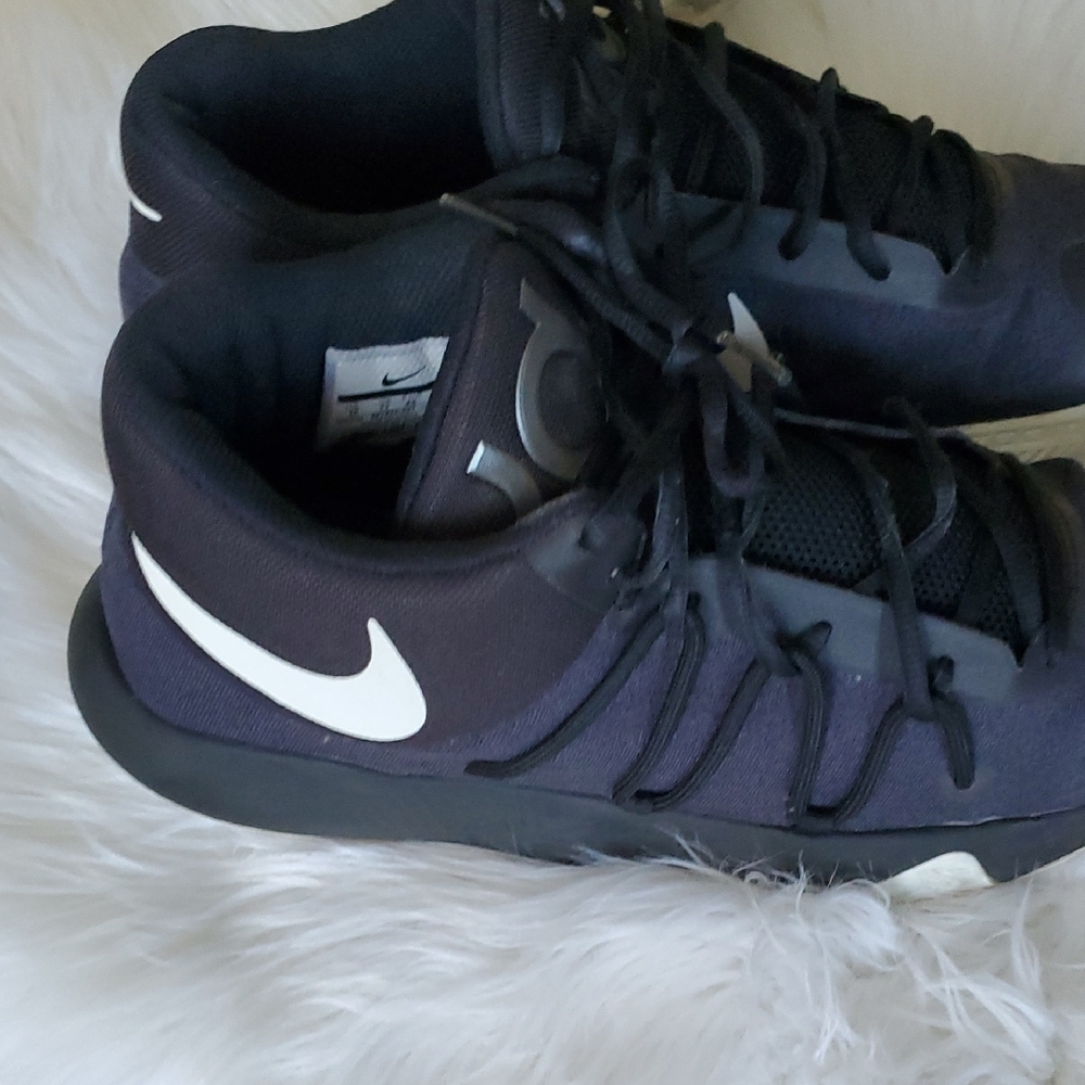 Nike Black and White Men's Sneakers Size 12 - Picture 15 of 15